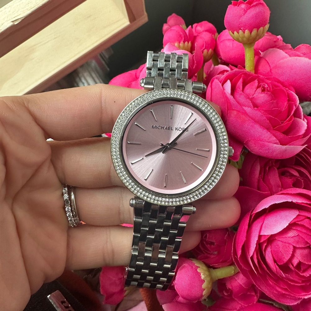 Michael Kors - Crystal Pink Mother of Pearl Dial Ladies Watch